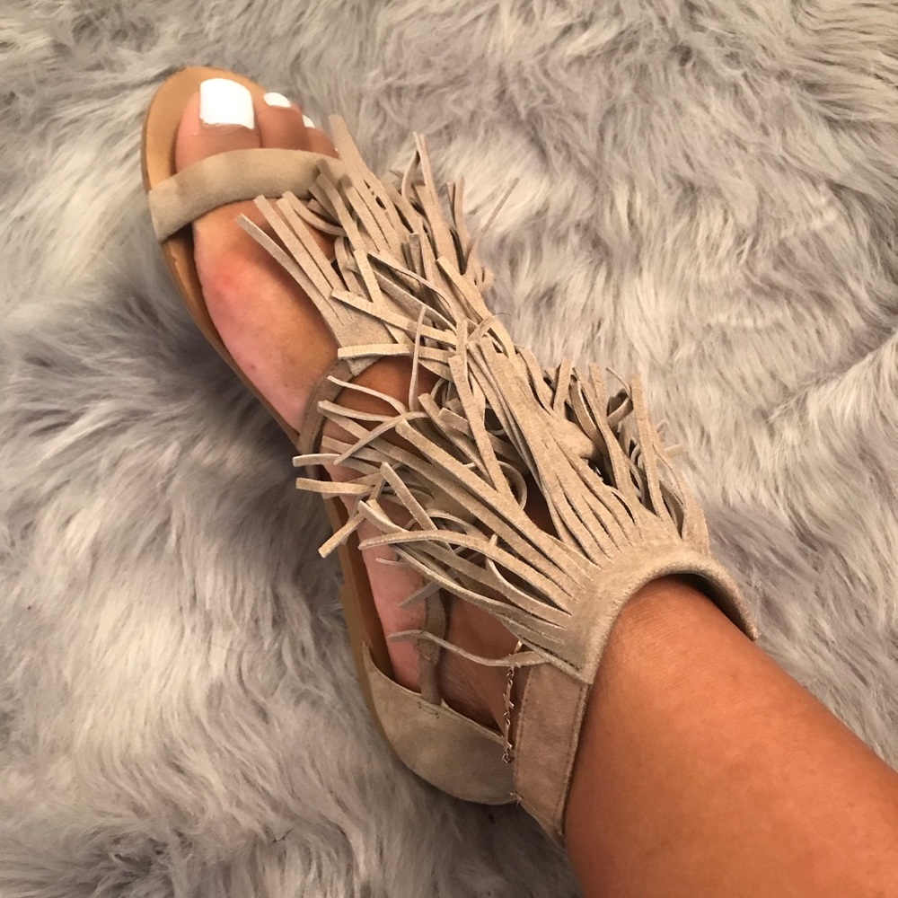 Steve Madde - Grey Fringe Sandals